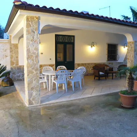 Trullo Maisha * Carovigno
